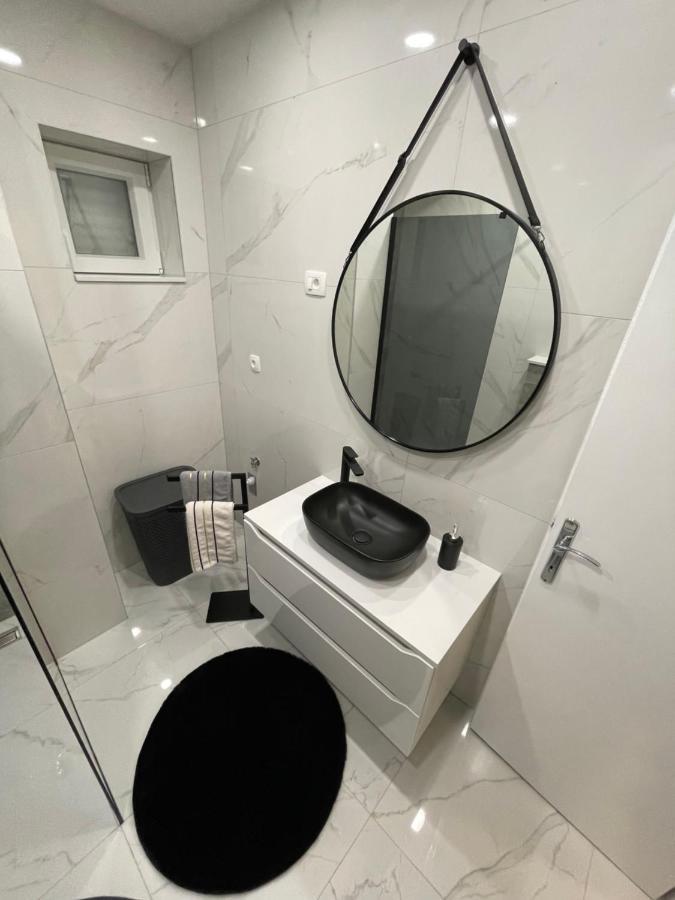 Apartman Iko มาคาร์สกา ภายนอก รูปภาพ