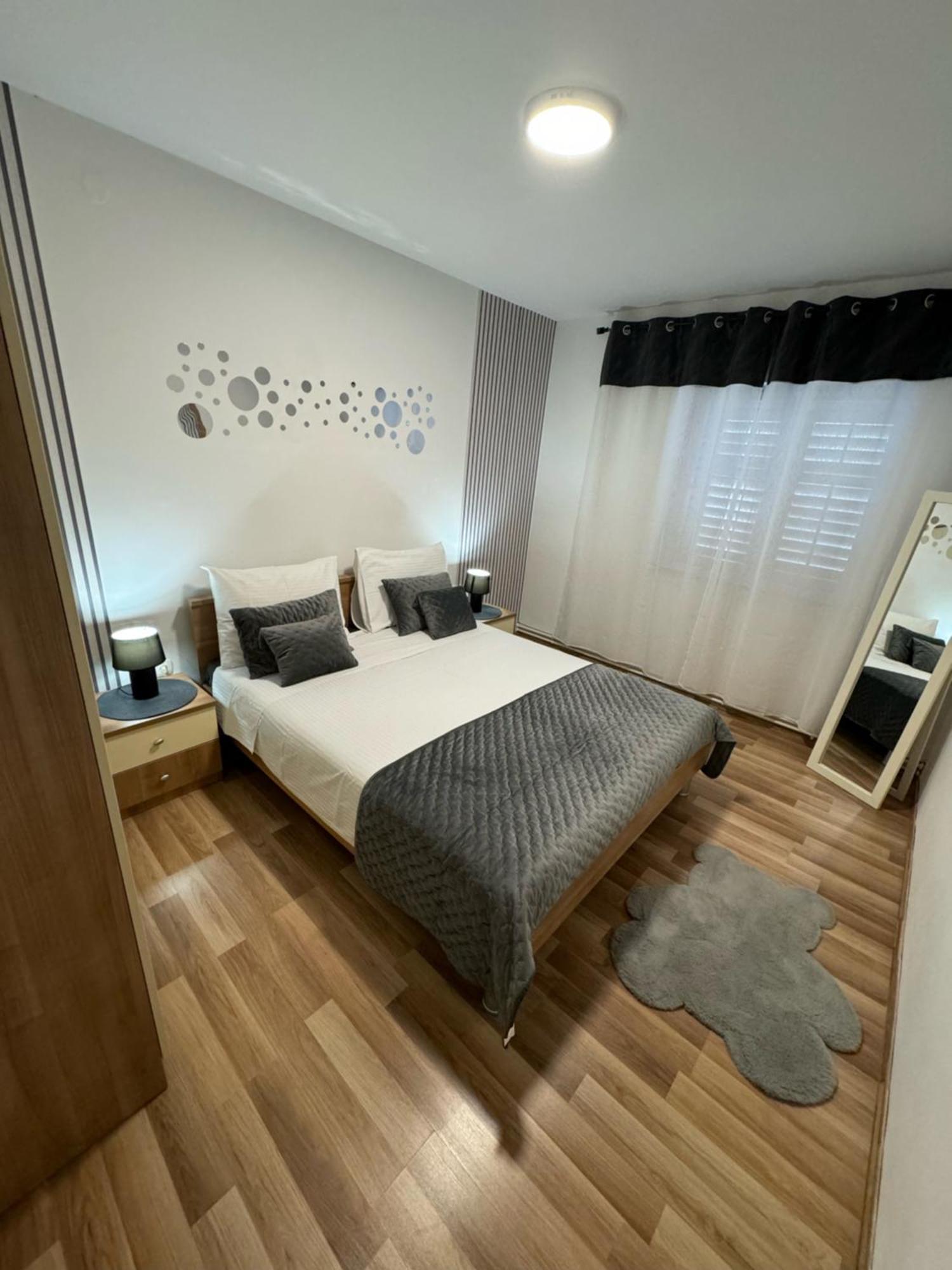 Apartman Iko มาคาร์สกา ภายนอก รูปภาพ